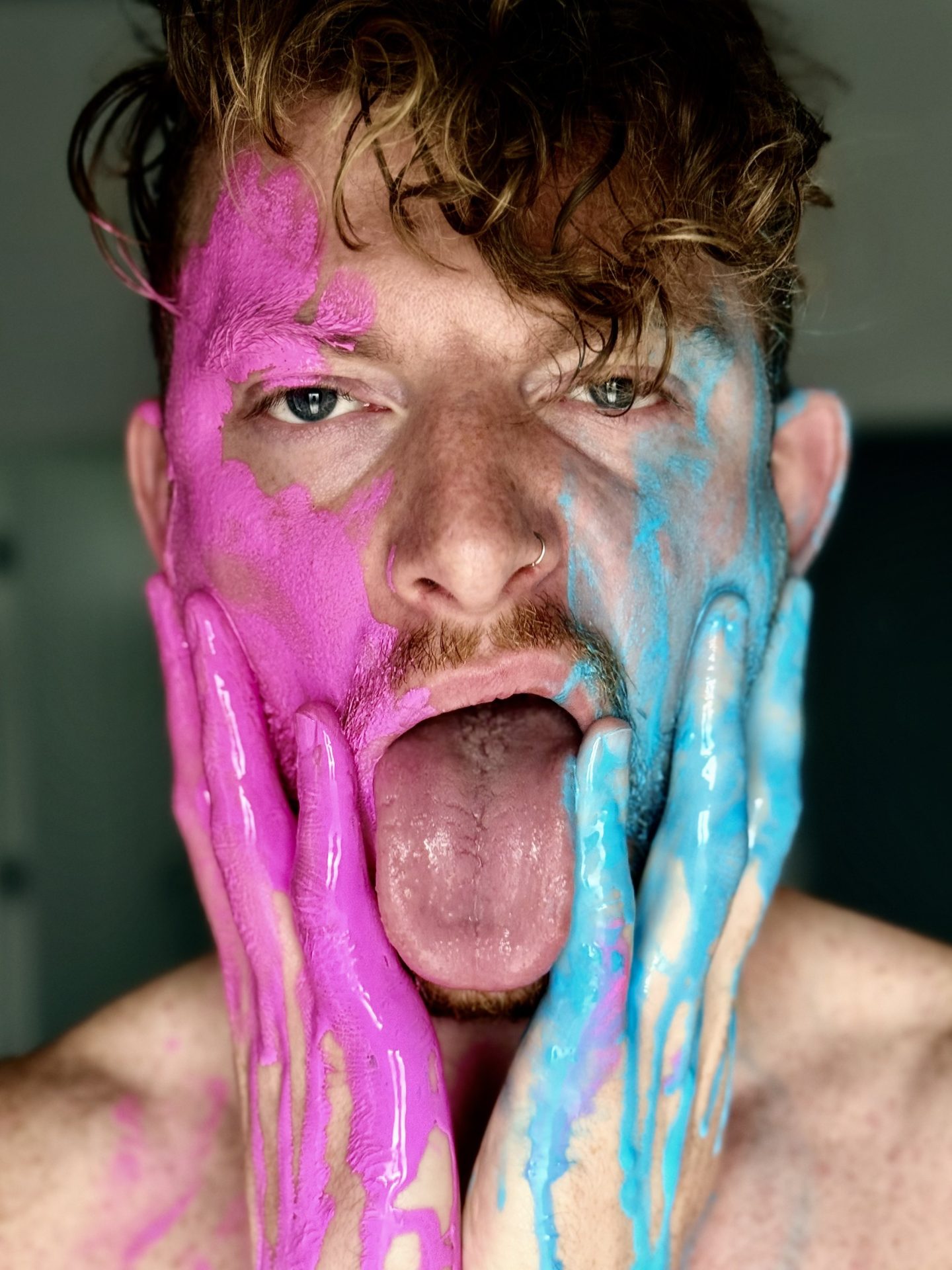 Alexxx Gay