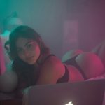 Ready to Hit ‘Go Live’? Top Creators Spill Their Secrets for a Killer First Cam Show
