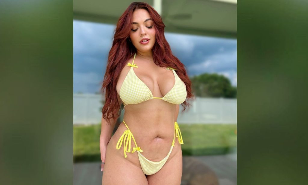 Scarlett Venom Gets Wild in Public for Her First-Ever Three-Way
